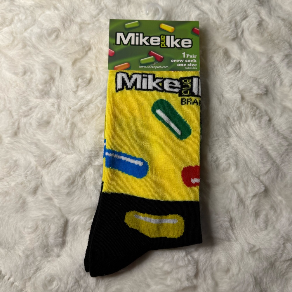 NWT 1 pair of Mike and Ike crew socks - One size fits most